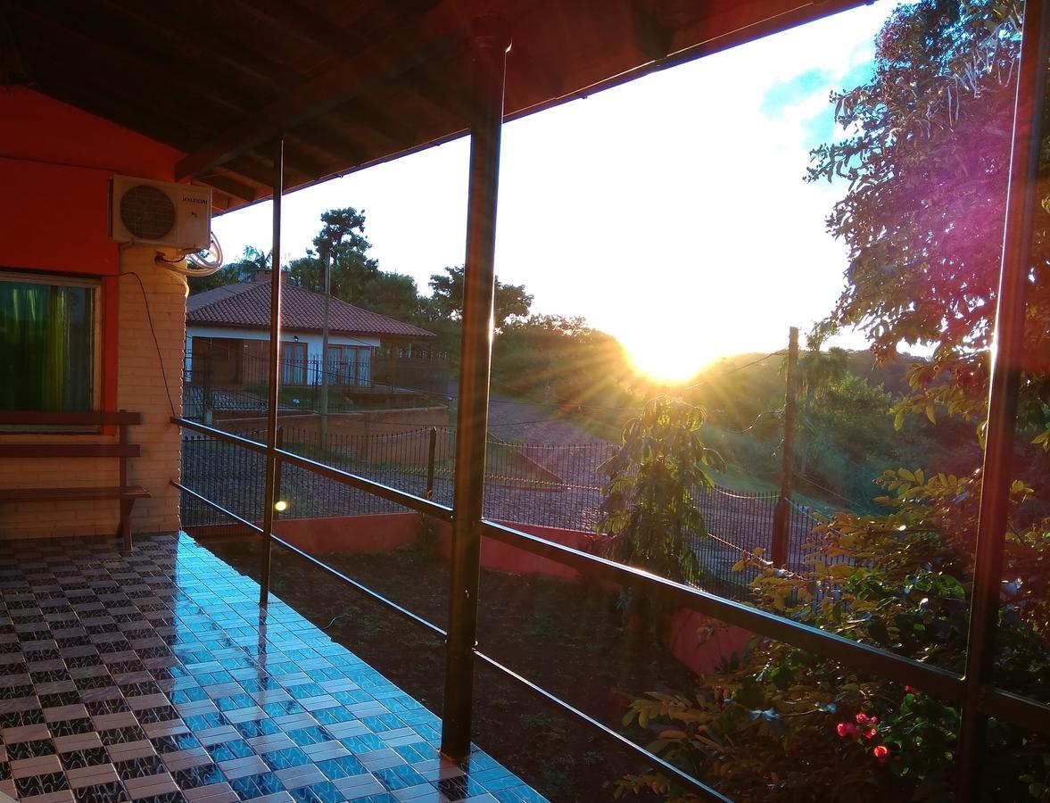 Butterfly Hostel Puerto Iguazu Ngoại thất bức ảnh