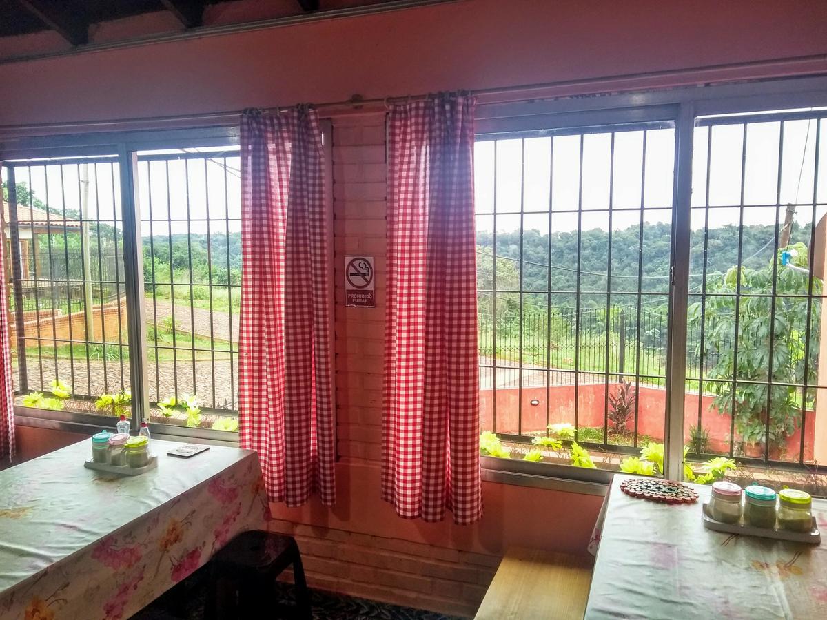 Butterfly Hostel Puerto Iguazu Ngoại thất bức ảnh