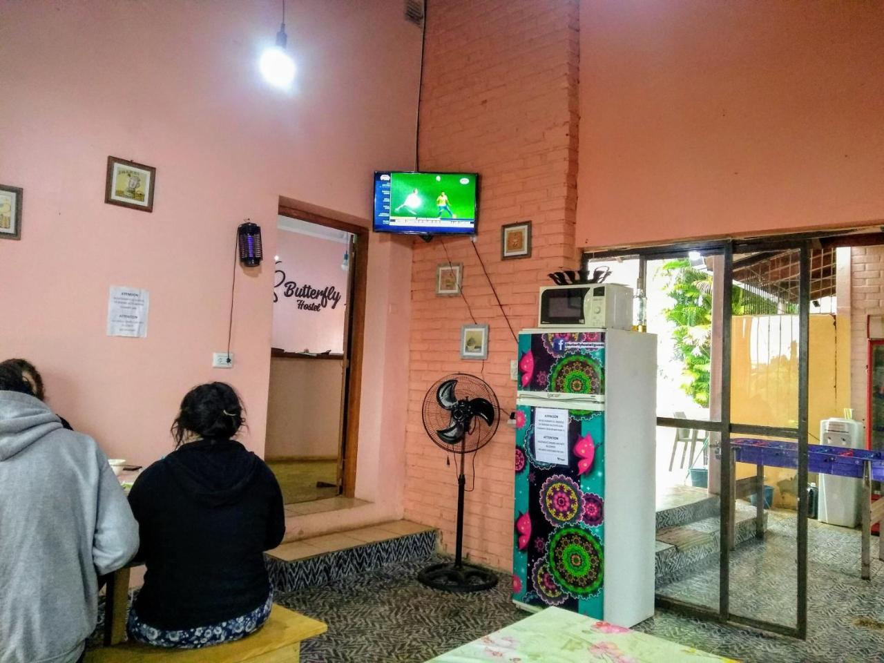 Butterfly Hostel Puerto Iguazu Ngoại thất bức ảnh