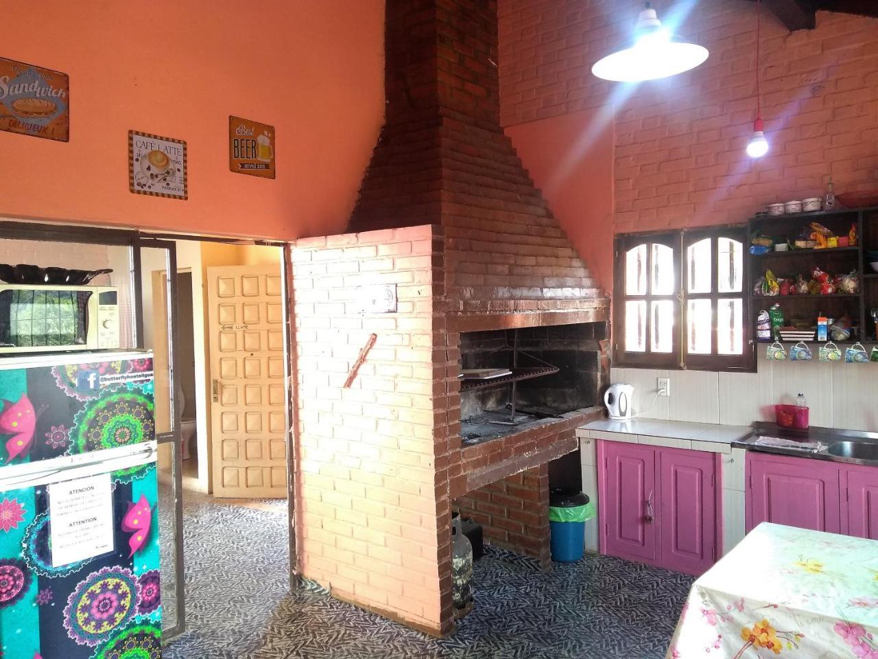 Butterfly Hostel Puerto Iguazu Ngoại thất bức ảnh
